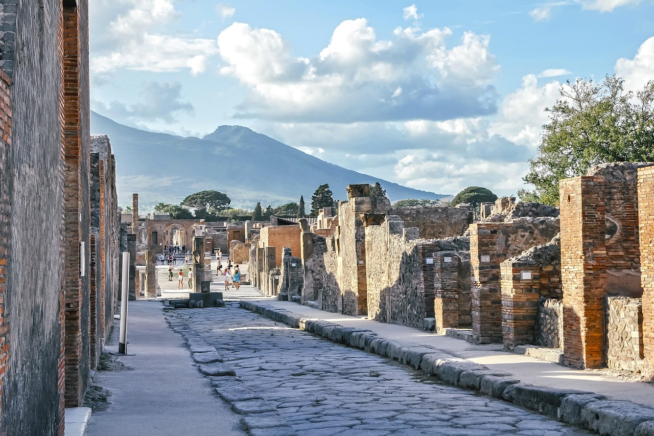 Day Trip to Pompeii and Mount Vesuvius